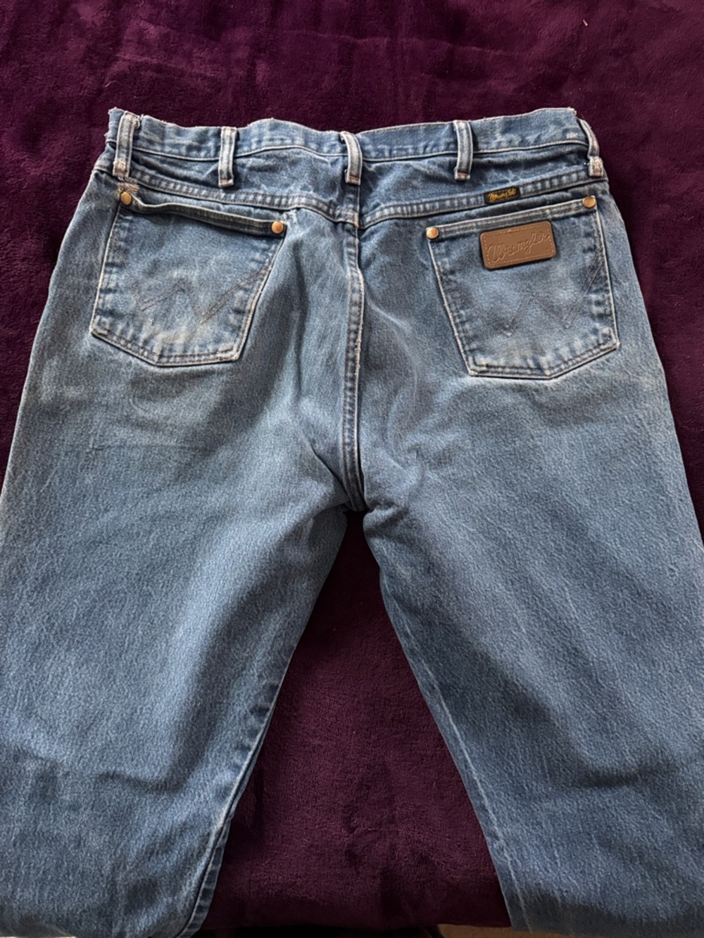 Men’s Lived-in Wrangler Jeans